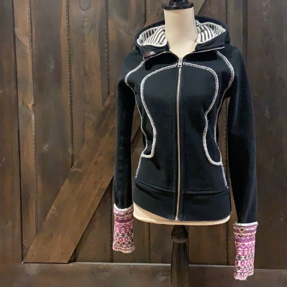 lululemon athletica Tops - 💥50% off💥 Rare Lululemon Special Edition scuba hoodie